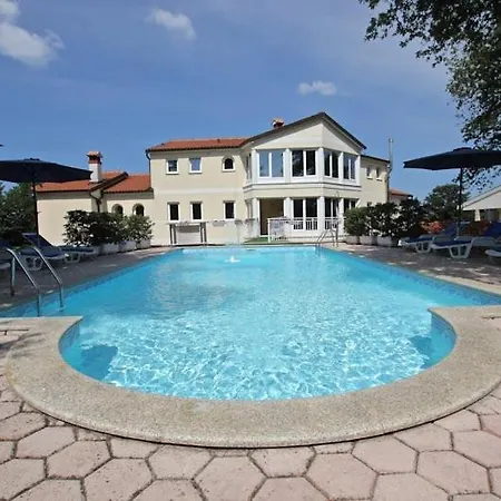 Mala Poreč 3* Kukci