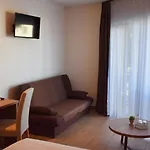 Mala Hotel 3*